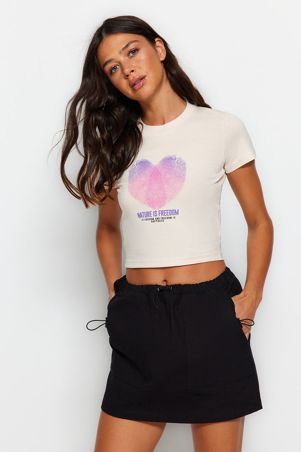Trendyolmilla Heart Printed Fitted Crop Crew Neck Cotton Stretch Knitted T-Shirt Twoss23Ts00272