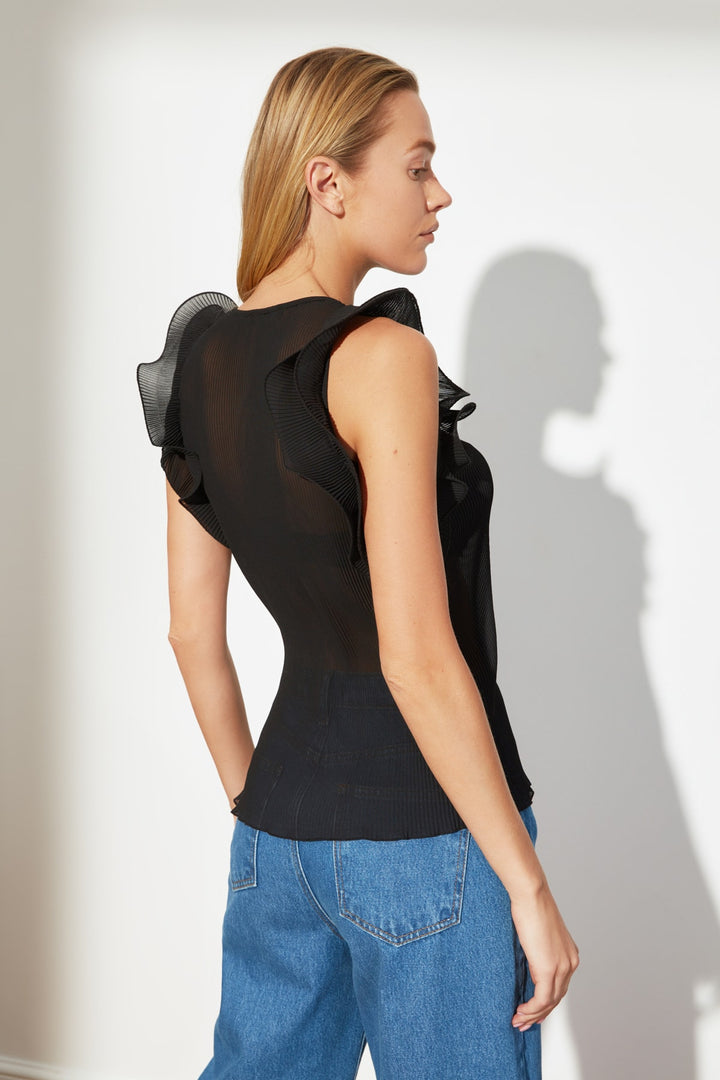 Skirt Suits |  Trendyolmilla Shoulder Detailed Blouse Twoss21Bz0961.
