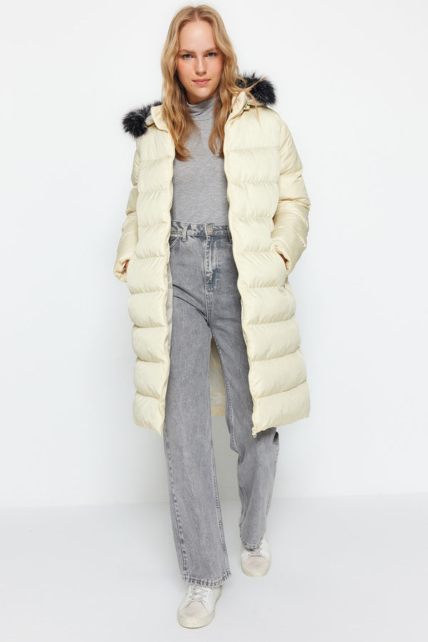 TRENDYOLMİLLA Oversize Fur Hooded Down Jacket TWOAW24MO00079