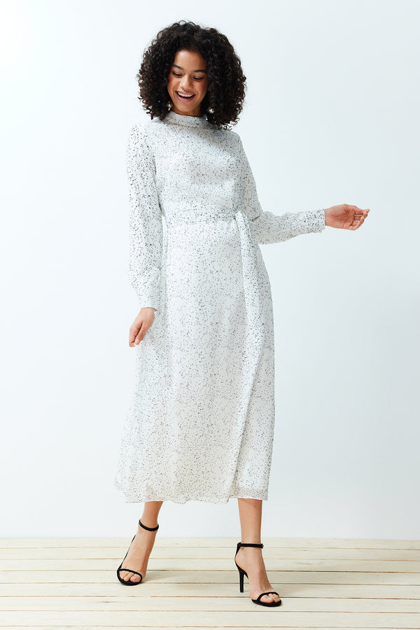 Trendyol Modest Women's Textured Maxi Long Casual Regular Dress