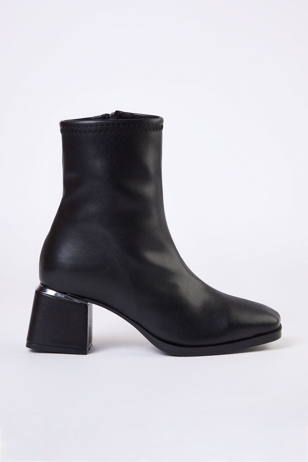 Trendyol Shoes Women's Boots & Booties