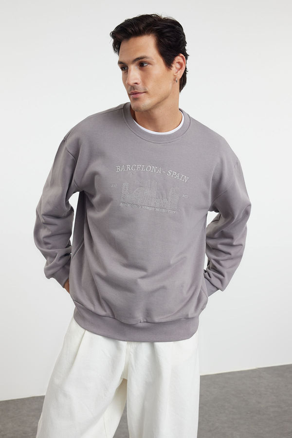 Trendyol Man Men's Slogan Long Oversize Sweatshirt