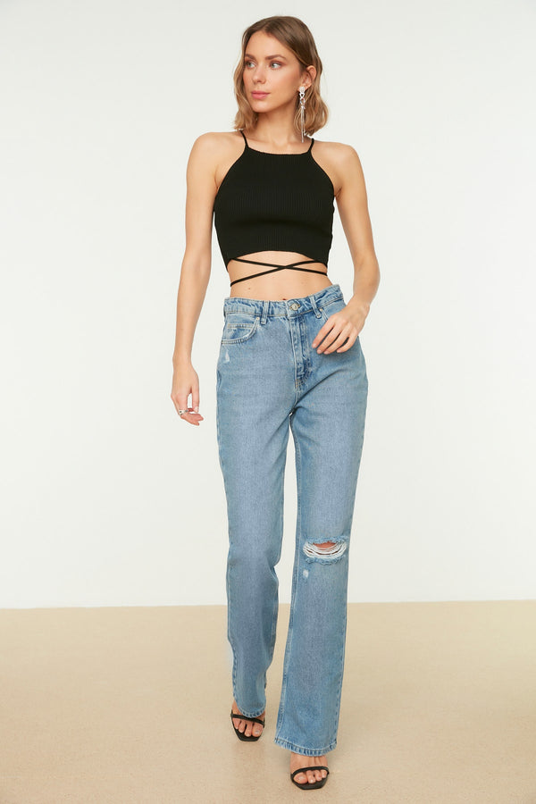 TRENDYOLMİLLA Ripped Detailed High Waist Flare Jeans TWOSS22JE0440