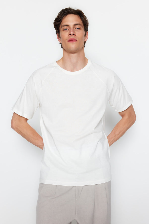 TRENDYOL MAN Men's Relaxed Crew Neck Short Sleeve Raglan Sleeve Basic 100% Cotton T-Shirt TMNSS23TS00329