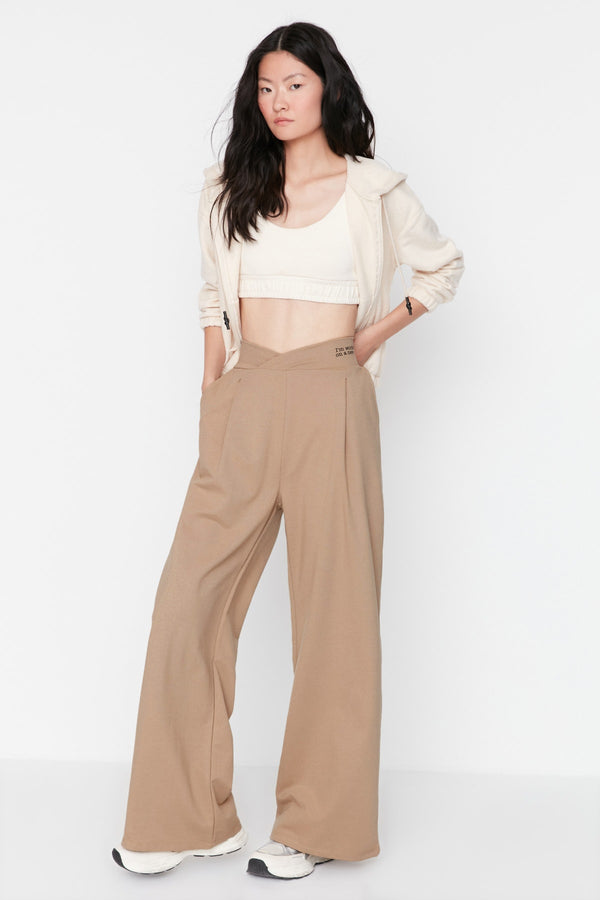 TRENDYOLMİLLA Print Detailed Wide Leg Knitted Trousers TWOAW23PL00389