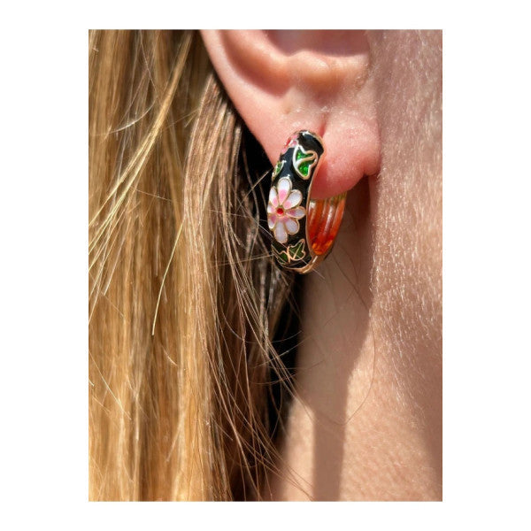 Bym233 Vintage Floral Patterned Enamel Black Hoop Model Women's Steel Earrings