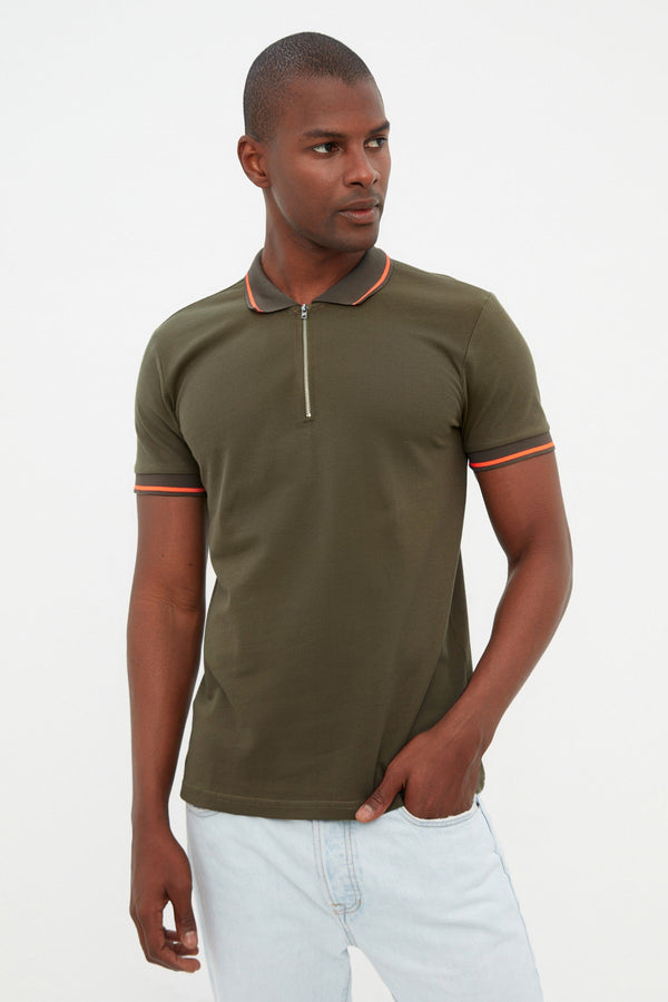 TRENDYOL MAN Men Regular Fit Zipper Detailed Polo Neck T-shirt TMNSS20PO0102