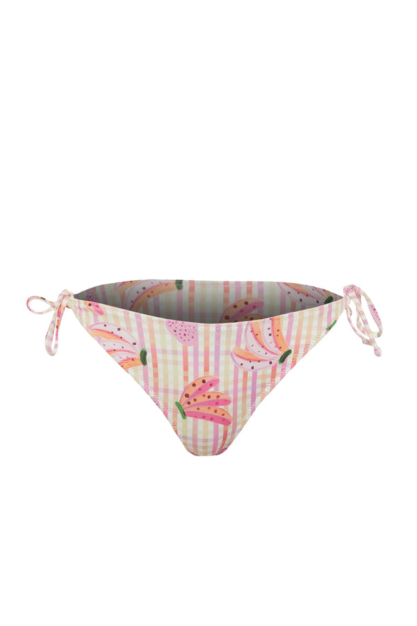 TRENDYOLMİLLA Pink Fruit Patterned Gingham Pattern Bikini Bottoms TBESS23BA00084
