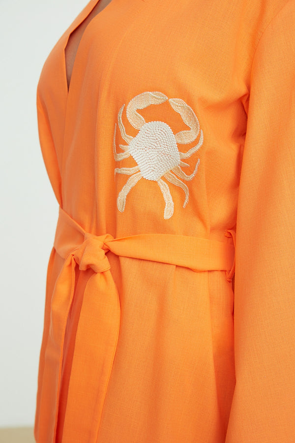 TRENDYOLMİLLA Lobster Embroidered Kimono&Caftan TBESS22KM0039