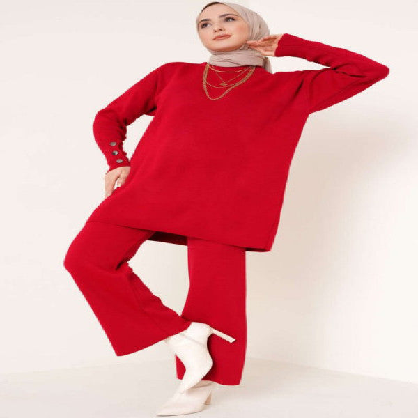 Red Knitwear Suit With Button Decorated Sleeves