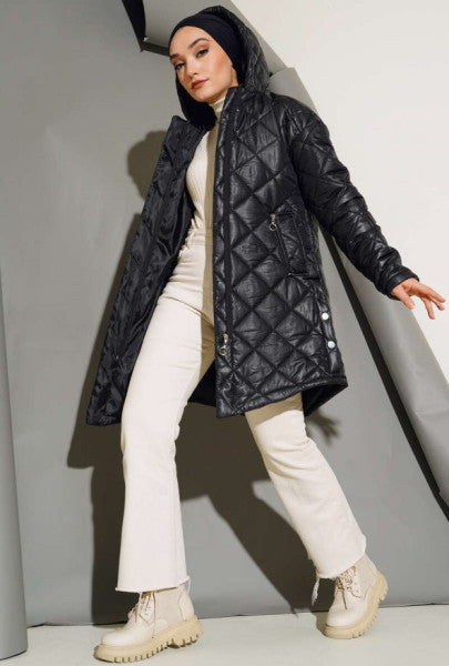 Metal Buttoned Quilted Coat Black