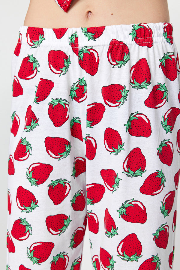 TRENDYOLMİLLA Piping Detail Strawberry Patterned Knitted Shirt-Pants Pajama Set THMSS21PT0784