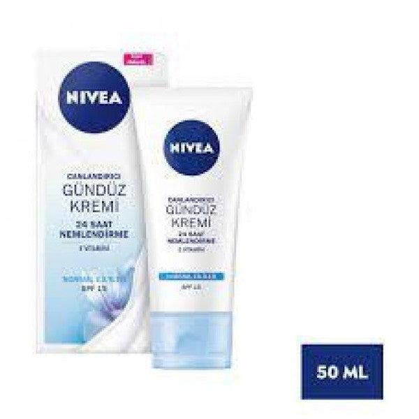 Nivea Essentials Revitalizing And Moisturizing Day Face Cream 50Ml