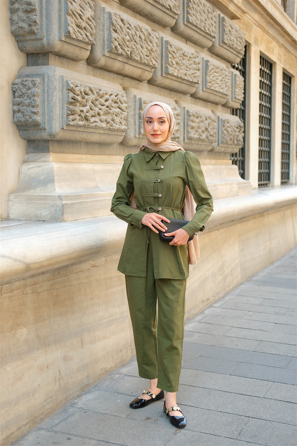 Button Detailed Suit Green