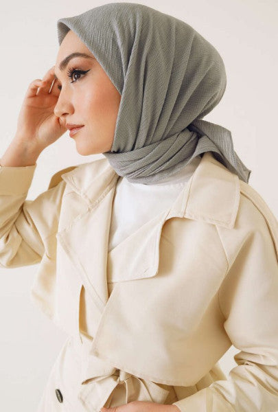 Mio Square Scarf Gray