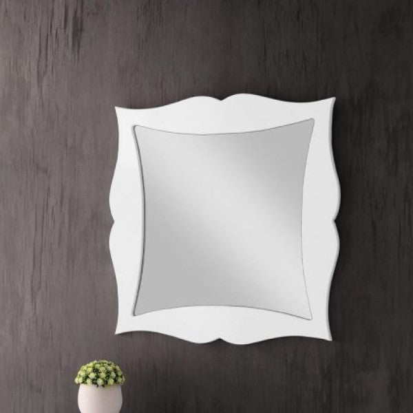 مرآة حائط مزخرفة بإطار خشبي مطلية ومطلية بقياس 65 × 68 سم