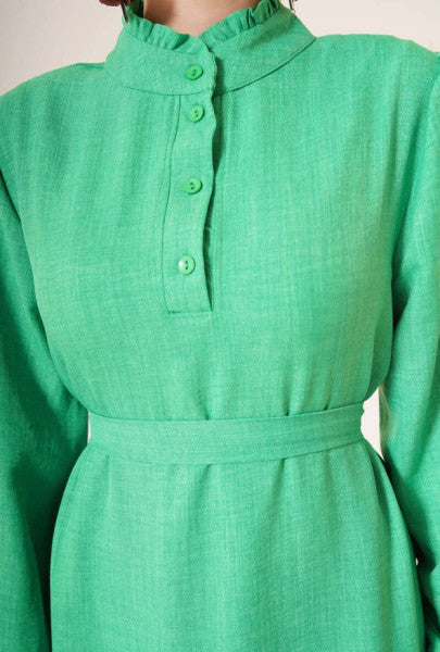 Detaylı yaka düğmesi elbise yeşil