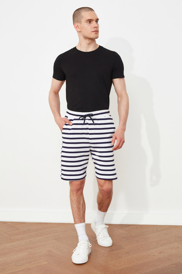 TRENDYOL MAN Men Regular Fit Striped Shorts & Bermuda TMNSS21SR0424