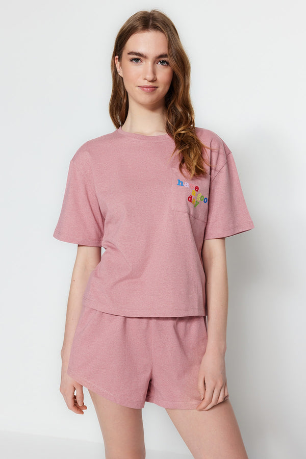 TRENDYOLMİLLA Pink Slogan Printed Knitted Pajamas Set