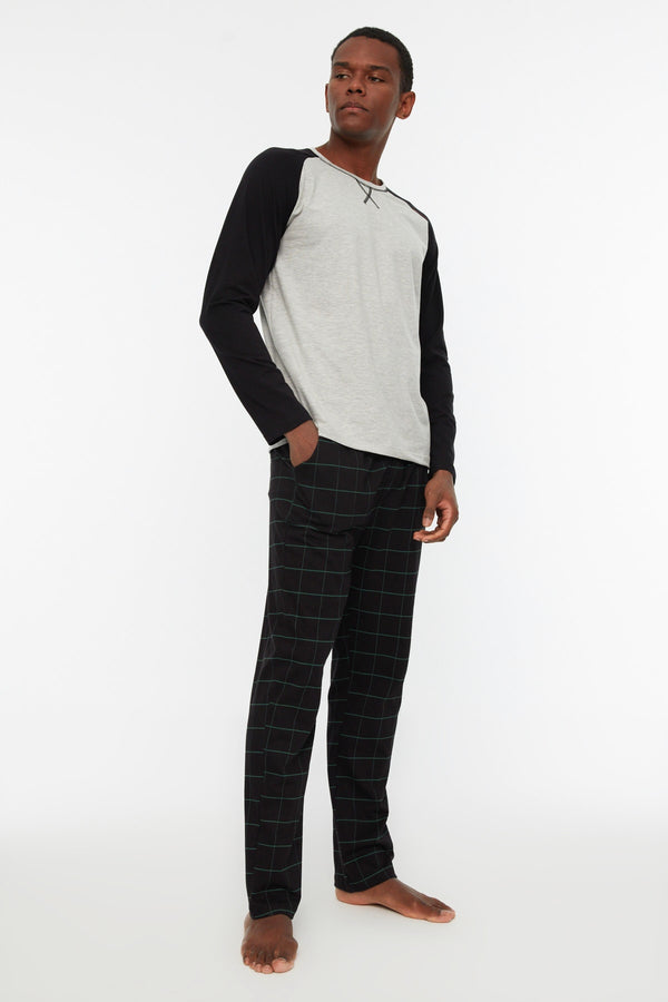 TRENDYOL MAN Plaid Knitted Pajamas Set THMAW21PT0879