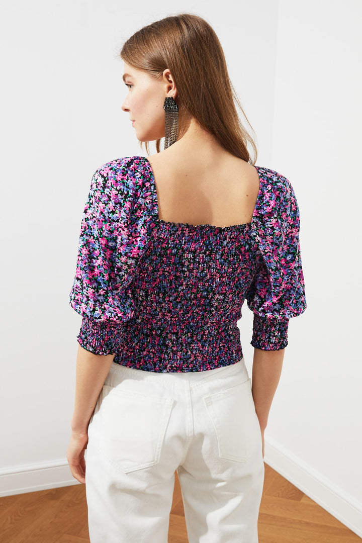 Skirt Suits |  Trendyolmilla Multicolor Floral Print Square Neck Crop Blouse Twoss21Bz1165.