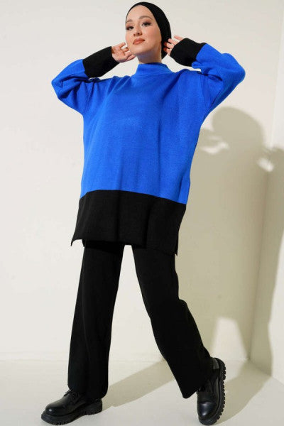 بدلة تريكو عادية متدرجة اللون باللون الأزرق الساكس